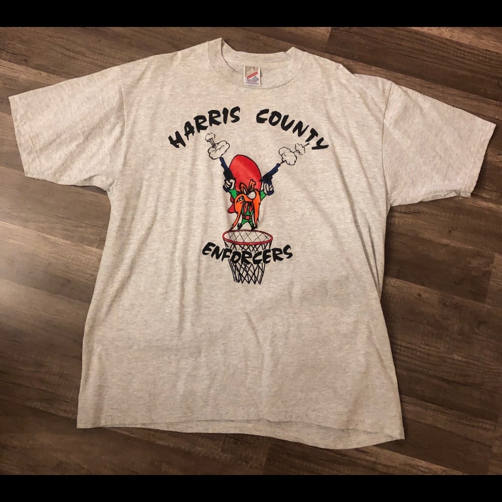 🔥🔥SOLD🔥HOUSTON SHIRT YOSEMITE SAM GUNS A